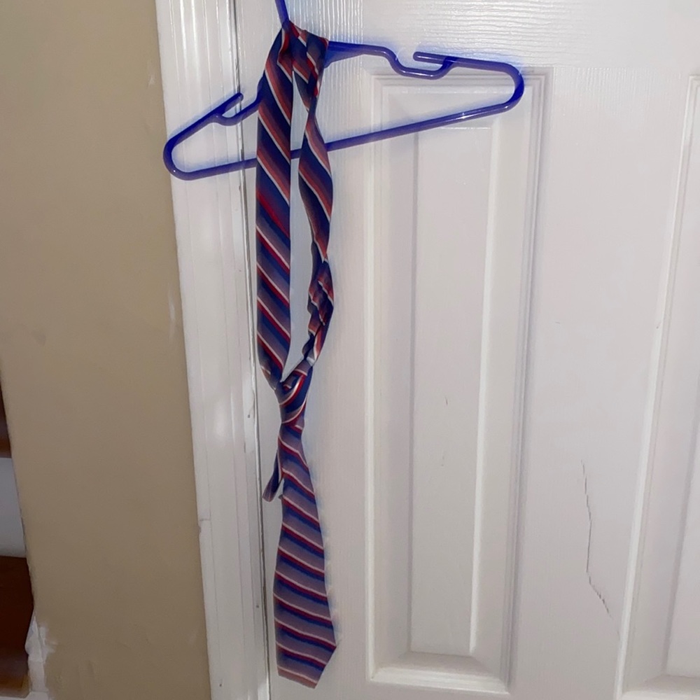 Youth Vineyard Vines tie